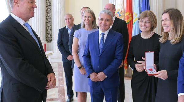 simona halep as juca un meci cu domnul presedinte