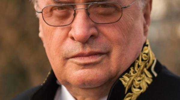 expozitie in memoria lui augustin buzura la muzeul national al literaturii romane