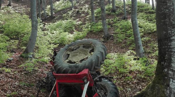 barbat mort dupa ce a fost strivit de un tractor