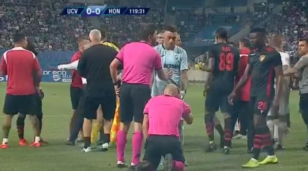 u craiova sanctionata de uefa dupa incidentele de la meciul cu honved