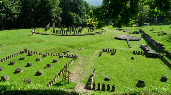hunedoara marele drum de la sarmizegetusa regia obiectivul campaniei de sapaturi arheologice din acest an