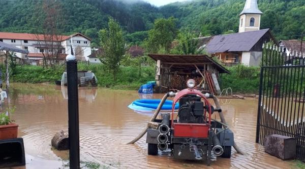 avertizare hidrologica cod galben de inundatii pe rauri din mai multe judete