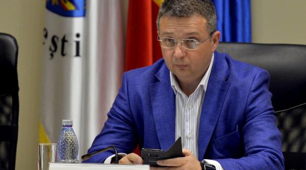 adrian petcu eliberat din functia de secretar de stat la mai