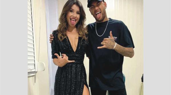 oficiali de la barcelona si psg negociaza la cutite neymar se distreaza in portugalia