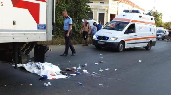 femeie cu copil spulberati de pe trecerea de pietoni trafic blocat pe dn7