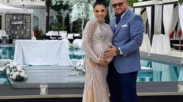 carmen simionescu prima fotografie cu chipul fetitei sale cum arata nepoata lui adi minune