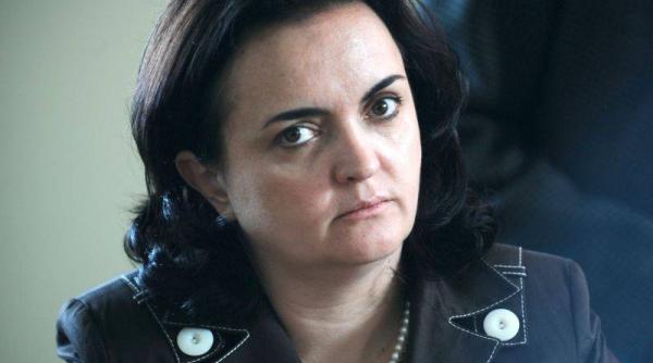 fiii lui dinca la caracal in ziua rapirii alexandrei narcisa iorga si marmota invelea ciocolata