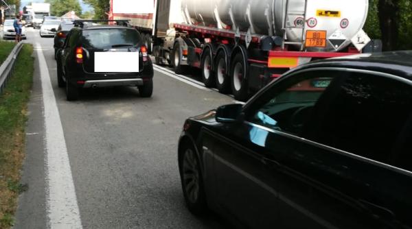 accident cu o cisterna care transporta acid clorhidric trafic blocat