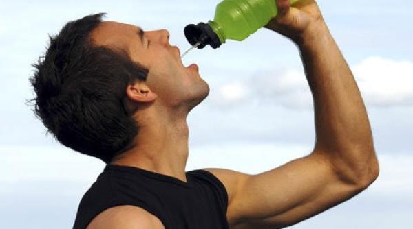 studiu bauturile si batoanele energizante afecteaza sanatatea dintilor sportivilor