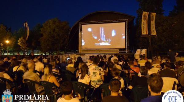 cinema sub stele proiectii de film in parcul crangasi