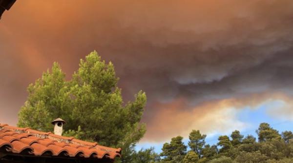 riscul incendiilor de vegetatie in grecia se mentine avertizare mae