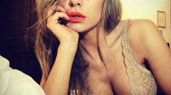 ana lesko despartire motivul ar fi un artist din showbiz ce spune barbatul nu pastreaza distanta