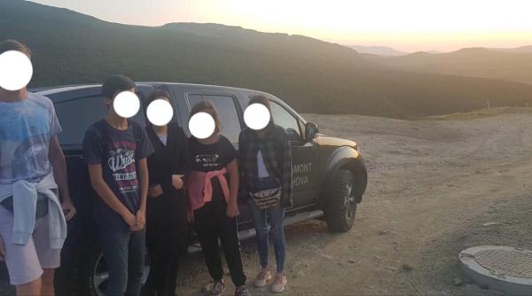 cinci copii blocati pe un traseu din bucegi  salvati de salvamontisti