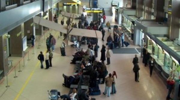 pasager canadian decedat pe aeroportul otopeni