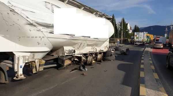 accident grav cu trei tir uri pe dn1 trafic blocat total