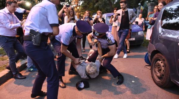ce amenda a luat protestatarul ceausescu dupa ce a fost ridicat de la sediul psd