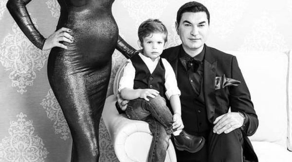 prima fotografie cu gemenele lui cristi borcea fetitele in bratele valentinei pelinel