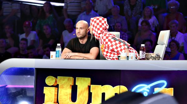 iumor delia si bendeac despre traditiile de nunta si botez mi e frica