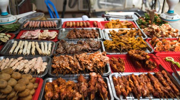 produsele gata sa expire  folosite la grill sau bucataria hypermarketului  mit sau realitate horia constantinescu  anpc  asta am constatat