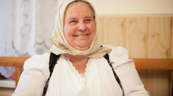 video viral prc e2prc 80prc 9dbunicutaprc e2prc 80prc 9d lui mircea bravo  implicata intr o campanie a politiei