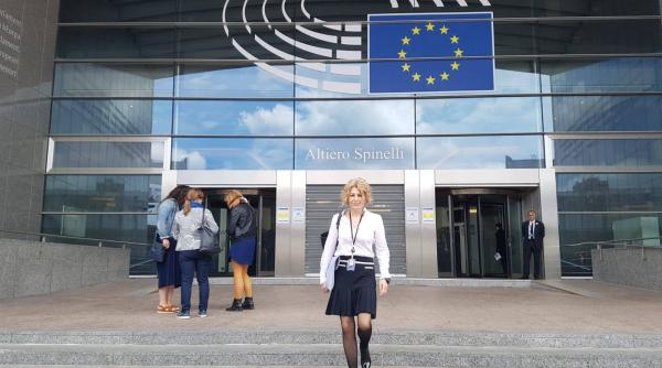 ciolos vot impotriva rovanei plumb la ce carmen avram acuza jocuri imorale in cazul sylviei goulard