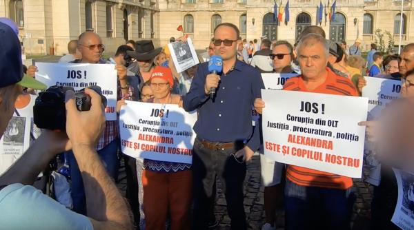 video de la intalnirea lui alexandru cumpanasu cu sustinatorii i au cantat la multi ani alexandrei macesanu condoleante pentru ce