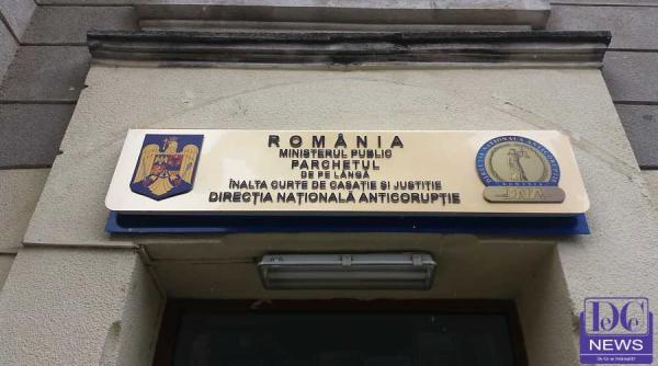 fosti sefi ai academiei de politie trimisi in judecata pentru santajarea emiliei sercan