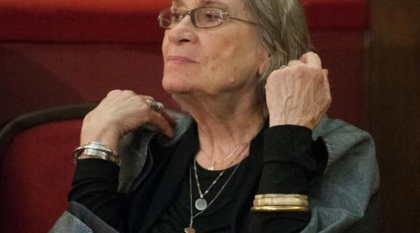 a murit criticul de film eva sirbu am vrut sa scriu ca a murit unul dintre cei mai talentati critici de film ai generatiei mele am sters