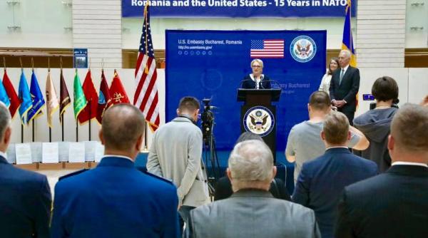 viorica dancila  eveniment alaturi de hans klemm  vocea romaniei  respectata si apreciata