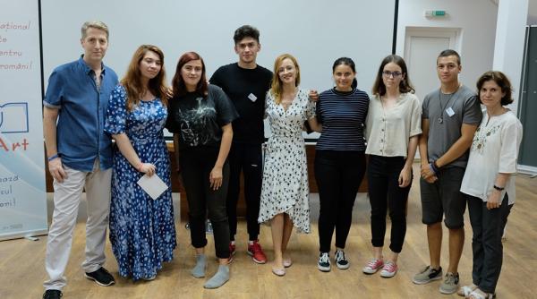 licart concurs de arta pentru liceeni premii substantiale pentru castigatori tabara de creatie la malul marii