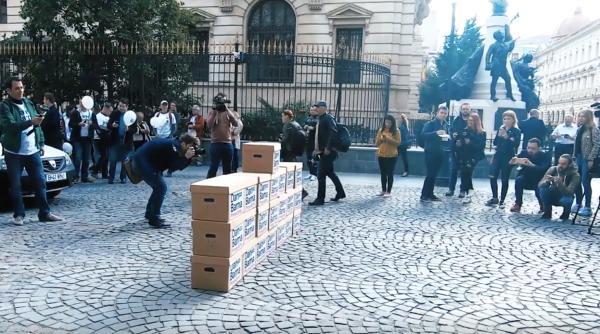 reportaj video ce nu s a vazut la tv cand dan barna si a depus candidatura la bec protestatarul tacut