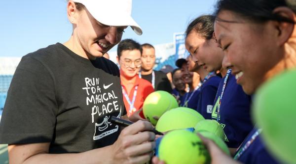 turneul de la wuhan rezultatele zilei inaintea meciului simonei halep