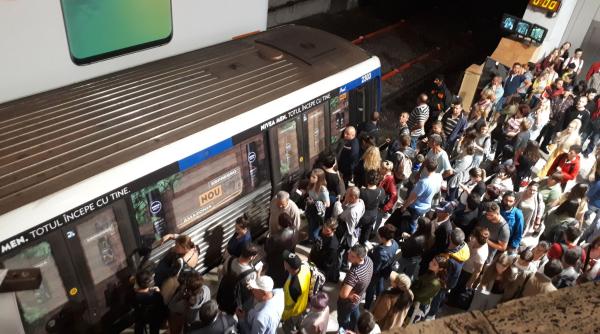 probleme mari la metrorex activitatea companiei ar putea fi suspendata