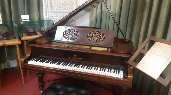 pianul lui enescu si melodia bucurestilor