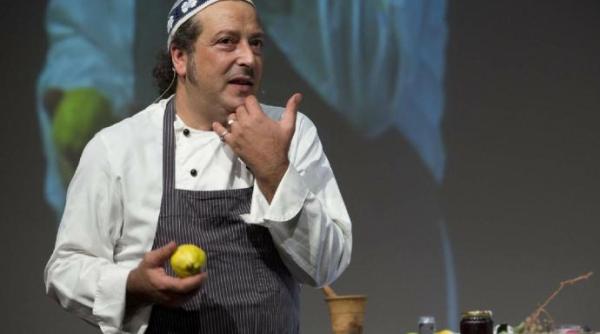 celebru bucatar italian arestat pentru ca gatea cu cannabis