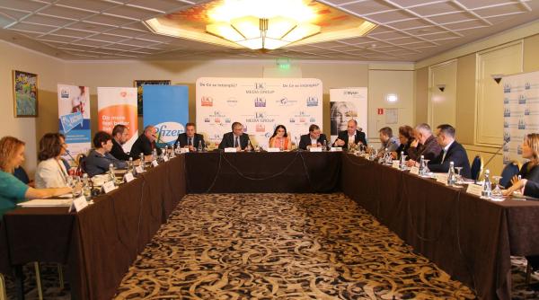 spirite aprinse la dezbaterea dcnews despre vaccinare au murit copii fara ca nimeni sa raspunda pentru asta