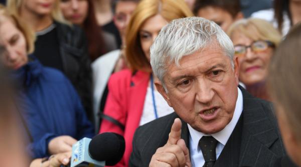 theodor paleologu ii ia pe sus pe mircea diaconu si andrei caramitru rad de ma prapadesc