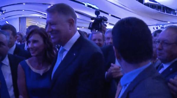 klaus iohannis suntem doi moldoveni carmen si cu mine