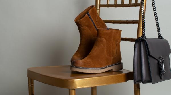 cum asortezi cizmele cu geanta 5 sfaturi utile