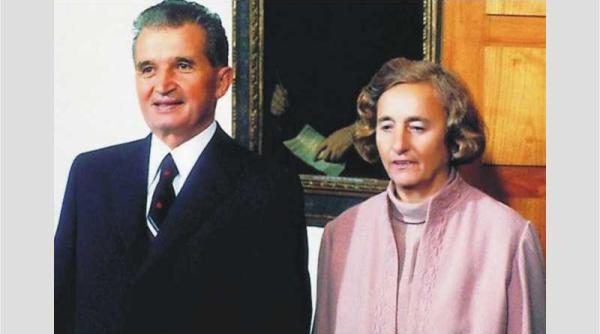 momentul care a schimbat obiceiurile lui nicolae si elena ceausescu  adrian eugen cristea  a inceput dupa vizita lui mihail gorbaciov