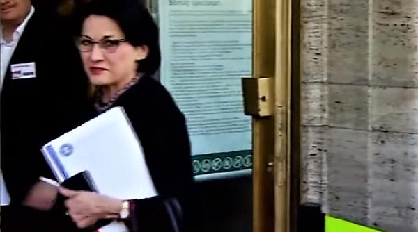 haos in psd dupa motiune ecaterina andronescu aici s a gresit foarte mult si acum platim oamenii ar fi vrut altceva