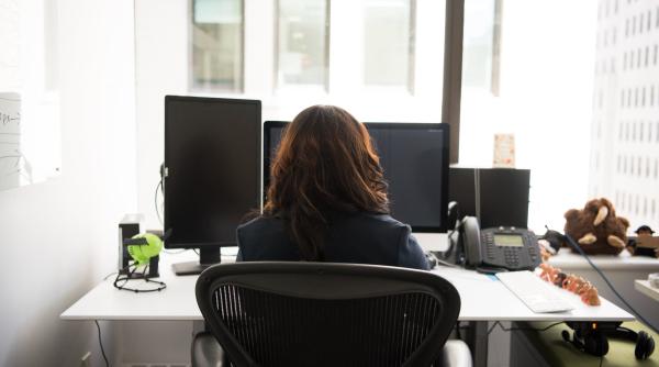 inselatorii telefon romanii primesc apeluri din tari exotice nu sunati inapoi