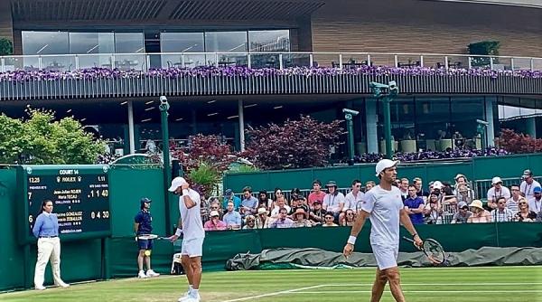 tenis tecau si rojer calificati in semifinalele probei de dublu la stockholm atp