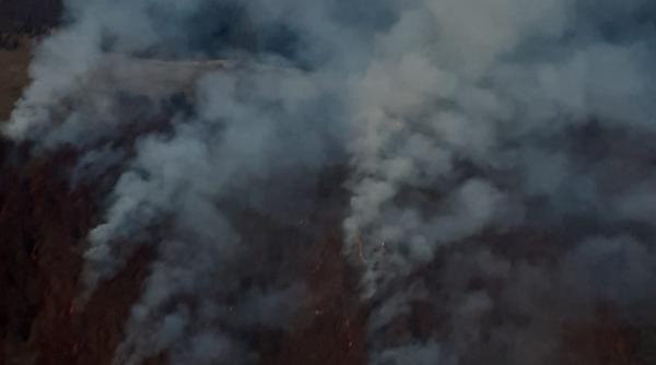 incendiu in muntii apuseni padurea arde de doua zile