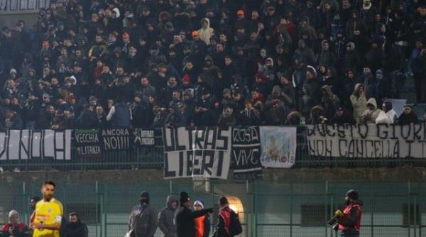 scandarile rasiste pe stadioane depistate cu tehnologie militara