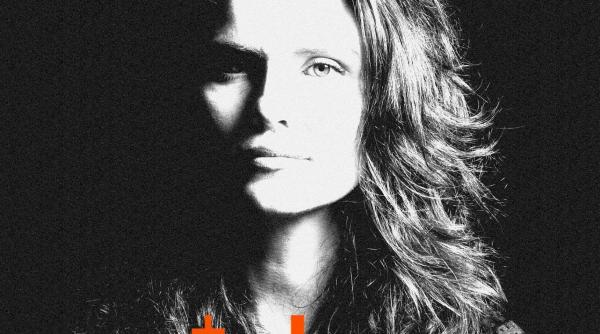 oana bogdan cu renuntarea la proprietatea privata a demisionat din plus