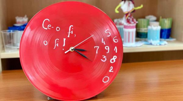 atelier de activitati terapeutico artistice in sectorul 6