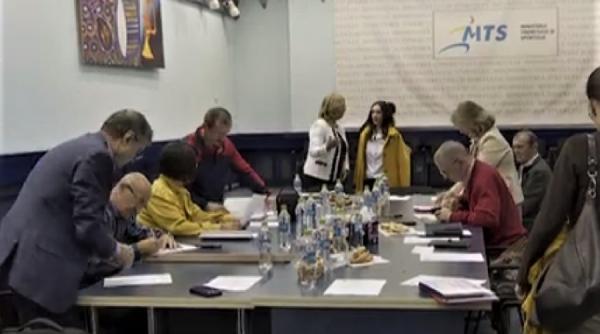 gimnastica romaneasca la moment de rascruce loturile nationale au fost dizolvate se cauta antrenori