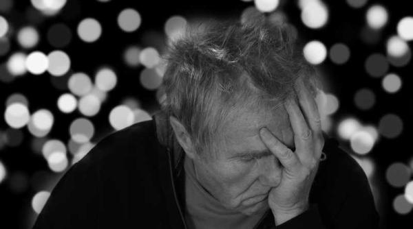 nou studiu despre oamenii care au parinti cu dementa