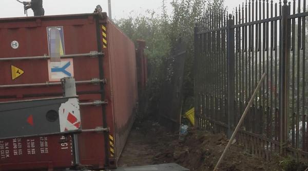 tir incarcat cu porumb rasturnat pe dn3 in judetul constanta